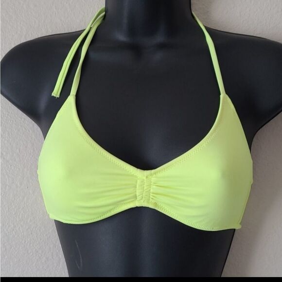 Victoria Secret String Binkini - Picture 2 of 10